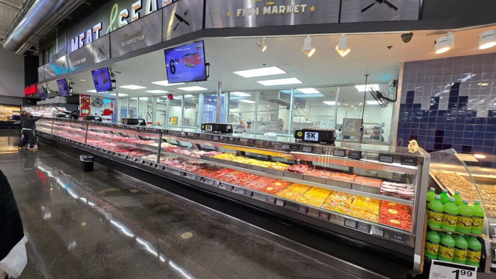 grocery stores with senior discounts